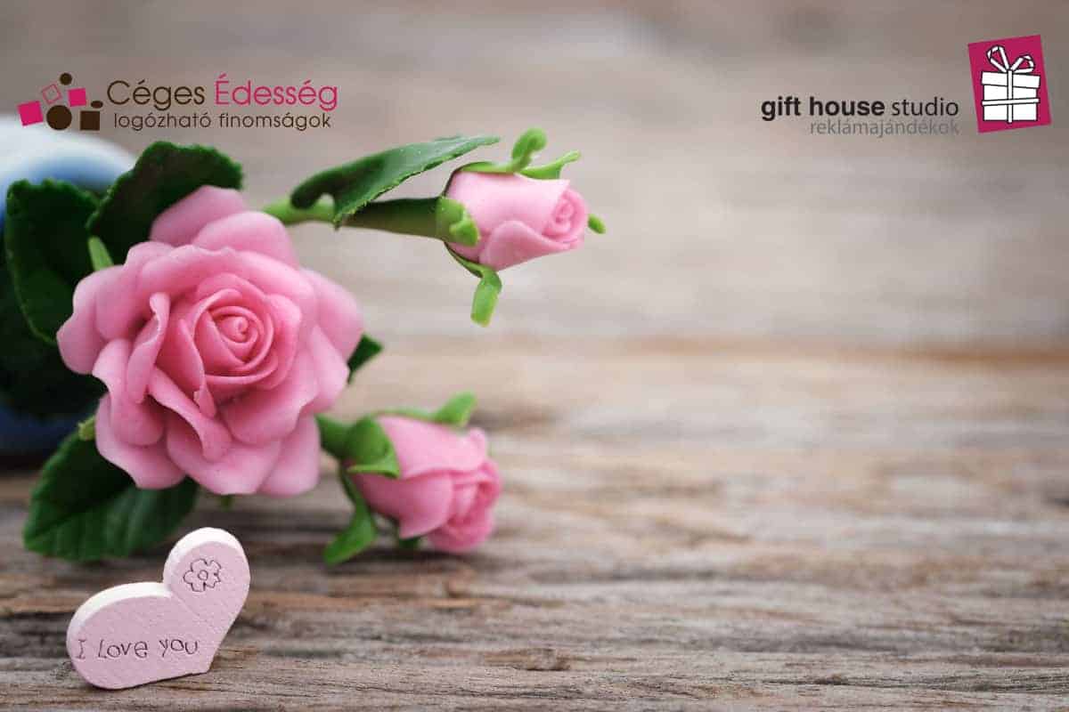 Read more about the article Anyák napjára